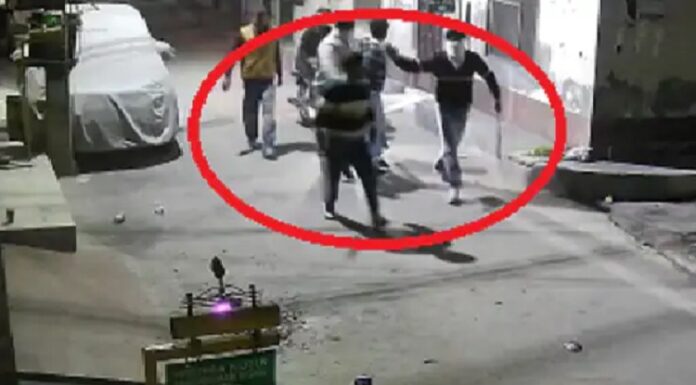 ਲੁਧਿਆਣਾ ‘ਚ ਨੌਜਵਾਨਾਂ ਨੇ ਝੜਪ ਤੋਂ ਬਾਅਦ ਘਰ ਦੇ ਬਾਹਰ ਖੜ੍ਹੇ ਵਾਹਨਾਂ ਦੇ ਤੋੜੇ ਸ਼ੀਸ਼ੇ