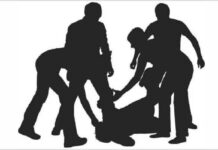 ਜਲੰਧਰ : ਬੂਟ ਬਦਲਣ ਲਈ ਦੁਕਾਨ ‘ਤੇ ਆਏ ਪਤੀ-ਪਤਨੀ ‘ਤੇ ਹਮਲਾ, ਦੁਕਾਨਦਾਰ ਨੇ ਬੁਰੀ ਤਰ੍ਹਾਂ ਕੁੱਟਿਆ