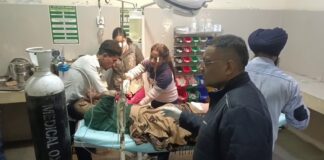 ਵੱਡੀ ਖਬਰ : ਪੁਲ ‘ਤੇ ਗੁਬਾਰੇ ਭਰਦਿਆਂ ਸਿਲੰਡਰ ਬਲਾਸਟ, ਪਿਓ-ਪੁੱਤ ਦੀਆਂ ਲੱਤਾਂ-ਬਾਹਾਂ ਧਮਾਕੇ ਨਾਲ ਹੋਈਆਂ ਵੱਖ, ਹਾਲਤ ਸੀਰੀਅਸ