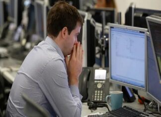 8 ਘੰਟੇ ਬੈਠੇ ਰਹਿਣ ਨਾਲ ਯਾਦਦਾਸ਼ਤ ਹੁੰਦੀ ਹੈ ਕਮਜ਼ੋਰ, ਦਿਲ ਦੀਆਂ ਬਿਮਾਰੀਆਂ ‘ਚ ਵੀ ਹੋ ਸਕਦੈ ਵਾਧਾ : ਖੋਜ