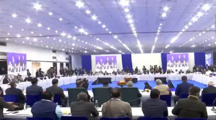 ਵੱਡੀ ਖਬਰ : ਘਰ ਤੋਂ ਦੂਰ ਰਹਿ ਕੇ ਵੀ RVM ਰਾਹੀਂ ਪਵੇਗੀ ਵੋਟ, ਚੋਣ ਕਮਿਸ਼ਨ ਨੇ 8 ਰਾਸ਼ਟਰੀ ਤੇ 57 ਖੇਤਰੀ ਪਾਰਟੀਆਂ ਦੀ ਮੌਜੂਦਗੀ ‘ਚ ਕੀਤਾ ਡੈਮੋ