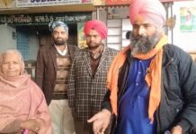 ਗੁਰਸਿੱਖ ਡਰਾਈਵਰ ਨੇ ਸਵਾਰੀ ਦਾ ਮੋੜਿਆ ਬੈਗ, ਕੀਤੀ ਈਮਾਨਦਾਰੀ ਦੀ ਮਿਸਾਲ ਪੇਸ਼, ‘ਚ ਸੀ ਗਹਿਣੇ