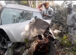 ਫਗਵਾੜਾ-ਹੁਸ਼ਿਆਰਪੁਰ ਰੋਡ ‘ਤੇ ਦਰਦਨਾਕ ਹਾਦਸਾ : 2 ਨੌਜਵਾਨਾਂ ਦੀ ਮੌਕੇ ‘ਤੇ ਹੀ ਮੌਤ, 2 ਗੰਭੀਰ, ਫੰਕਸ਼ਨ ਤੋਂ ਆ ਰਹੇ ਸਨ ਚਾਰੇ ਫੋਟੋਗ੍ਰਾਫਰ