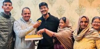 ਨੌਜਵਾਨ ਨੇ ਹਰਿਆਣਾ ਸਿਵਲ ਸੇਵਾਵਾਂ ‘ਚ ਕੀਤਾ ਟਾਪ, ਪਰਿਵਾਰ ਨੂੰ ਵਧਾਈਆਂ ਦੇਣ ਵਾਲਿਆਂ ਦਾ ਲੱਗਾ ਤਾਂਤਾ