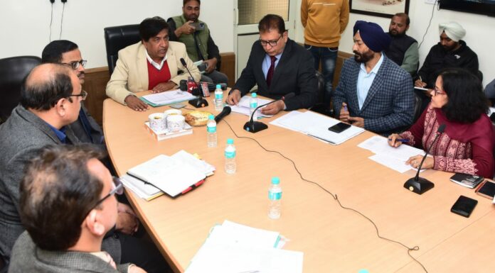 ਮੰਤਰੀ ਜਿੰਪਾ ਨੇ ਆਨਲਾਈਨ ਰਾਜ ਪੱਧਰੀ ਜਨਤਾ ਦਰਬਾਰ ‘ਚ ਸੁਣੀਆਂ ਸ਼ਿਕਾਇਤਾਂ, ਅਧਿਕਾਰੀਆਂ ਨੂੰ ਵੀ ਸ਼ਿਕਾਇਤਾਂ ਦੇ ਨਿਪਟਾਰੇ ਦੇ ਦਿੱਤੇ ਨਿਰਦੇਸ਼