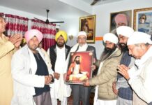 ਪੰਜਾਬ ਦੇ ਸਿਹਤ ਮੰਤਰੀ ਡਾ. ਬਲਬੀਰ ਸਿੰਘ ਡੇਰਾ ਬੱਲਾਂ ਵਿਖੇ ਨਤਮਸਤਕ, ਸੰਗਤਾਂ ਨੂੰ ਸ਼੍ਰੀ ਗੁਰੂ ਰਵਿਦਾਸ ਜੀ ਦੇ ਆਗਮਨ ਪੁਰਬ ਦੀ ਦਿੱਤੀ ਵਧਾਈ