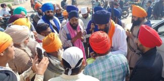 Breaking : ਤੂਫਾਨ ਸਿੰਘ ਦੀ ਰਿਹਾਈ ਦੇ ਹੋਏ ਹੁਕਮ, ਸਾਥੀਆਂ ਨਾਲ ਜੇਲ ਦੇ ਬਾਹਰ ਪਹੁੰਚੇ ਅੰਮ੍ਰਿਤਪਾਲ ਸਿੰਘ