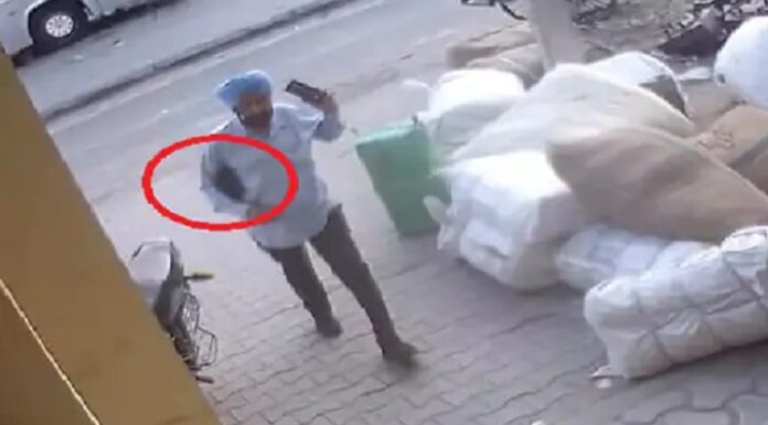 ਲੁਧਿਆਣਾ ‘ਚ ਬੇਖੌਫ ਲੁਟੇਰੇ ! ਪੁਲਿਸ ਚੌਕੀ ਤੋਂ ਕੁਝ ਦੂਰੀ ‘ਤੇ ਜੁਝਾਰ ਗਰੁੱਪ ਦੇ ਮੁਲਾਜ਼ਮ ਤੋਂ ਲੁੱਟੇ 2 ਲੱਖ