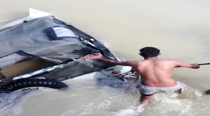 ਵੱਡੀ ਖਬਰ : ਨਹਿਰ ‘ਚ ਜੀਪ ਡਿੱਗਣ ਨਾਲ ਪਤੀ-ਪਤਨੀ ਦੀ ਦਰਦਨਾਕ ਮੌਤ, ਪੁੱਤ ਵੀ ਰੁੜ੍ਹਿਆ ਤੇਜ਼ ਵਹਾਅ ‘ਚ