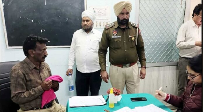 ਸਾਬਕਾ ਕਾਂਗਰਸੀ ਵਿਧਾਇਕ ਮੰਗਤ ਬਾਂਸਲ ਨੂੰ ਬੰਧਕ ਬਣਾ ਕੇ ਅਣਪਛਾਤਿਆਂ ਨੇ ਕੁੱਟਿਆ, ਮੰਗੀ 50 ਲੱਖ ਦੀ ਫਿਰੌਤੀ