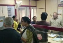 ਬੇਕ੍ਰਿੰਗ : ਅੰਮ੍ਰਿਤਸਰ ‘ਚ ਦਿਨ-ਦਿਹਾੜੇ PNB ਬੈਂਕ ‘ਚ ਲੁੱਟ, ਪਿਸਤੌਲ ਦੀ ਨੋਕ ‘ਤੇ ਕੁਝ ਮਿੰਟਾਂ ‘ਚ ਲੁਟੇਰਿਆਂ ਨੇ ਲੁੱਟ 20 ਲੱਖ