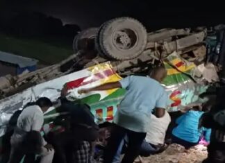 ਮੱਧ ਪ੍ਰਦੇਸ਼ ‘ਚ ਭਿਆਨਕ ਹਾਦਸਾ ! ਟਰੱਕ ਨੇ ਮਾਰੀ 3 ਬੱਸਾਂ ਨੂੰ ਟੱਕਰ, 15 ਲੋਕਾਂ ਦੀ ਮੌਤ, 50 ਗੰਭੀਰ ਜ਼ਖਮੀ