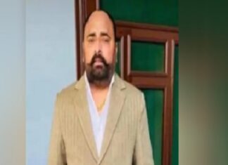 ਮੋਹਾਲੀ ‘ਚ ਸਿਰਫਿਰੇ ਨੌਜਵਾਨ ਨੇ ਆਪਣੇ ਹੀ ਪਰਿਵਾਰ ਦੇ 3 ਜੀਆਂ ‘ਤੇ ਚਾੜ੍ਹੀ ਕਾਰ : ਭਰਾ ਦੀ ਮੌਤ, ਮਾਂ-ਚਾਚੇ ਦੀ ਹਾਲਤ ਗੰਭੀਰ