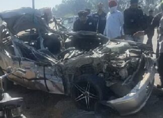 ਦਰਦਨਾਕ ਹਾਦਸਾ ! ਸਰੀਏ ਨਾਲ ਭਰੀ ਟਰਾਲੀ ‘ਚ ਟਕਰਾਈ ਕਾਰ, 2 ਸਕੇ ਭਰਾਵਾਂ ਸਮੇਤ 4 ਦੀ ਮੌਤ