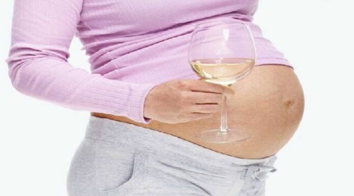 ਖੋਜ ‘ਚ ਦਾਅਵਾ : ਗਰਭ ਅਵਸਥਾ ਦੌਰਾਨ ਇੱਕ ਗਲਾਸ ਸ਼ਰਾਬ ਪੀਣਾ ਵੀ ਹਾਨੀਕਾਰਕ, ਬੱਚੇ ਦੇ ਚਿਹਰੇ ਤੇ ਮਾਨਸਿਕ ਸਿਹਤ ਨੂੰ ਹੁੰਦਾ ਨੁਕਸਾਨ