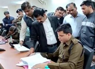 ਆਪਾਂ ਫੌਜੀ ਆਂ, ਫੌਜੀ ਭਲਾ ਕਿਸੇ ਨਾਲ ਠੱਗੀ ਮਾਰ ਸਕਦੈ, ਐਦਾਂ ਦੇ ਡਾਇਲਾਗ ਮਾਰ-ਮਾਰ ਕੇ ਸੇਵਾਮੁਕਤ ਸਿਪਾਹੀ ਨੇ 200 ਫੌਜੀਆਂ ਤੋਂ ਠੱਗ ਲਏ 80 ਕਰੋੜ