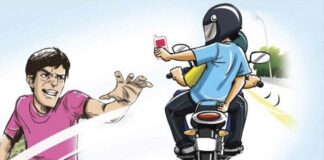 ਲੁਧਿਆਣਾ : ਕਿਰਪਾਨਾਂ ਮਾਰ ਕੇ ਮੋਟਰਸਾਈਕਲ ਸਵਾਰ ਤੋਂ ਮੁੰਦਰੀ ਤੇ ਫੋਨ ਖੋਹ ਕੇ ਅਣਪਛਾਤੇ ਫਰਾਰ