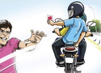 ਲੁਧਿਆਣਾ : ਕਿਰਪਾਨਾਂ ਮਾਰ ਕੇ ਮੋਟਰਸਾਈਕਲ ਸਵਾਰ ਤੋਂ ਮੁੰਦਰੀ ਤੇ ਫੋਨ ਖੋਹ ਕੇ ਅਣਪਛਾਤੇ ਫਰਾਰ