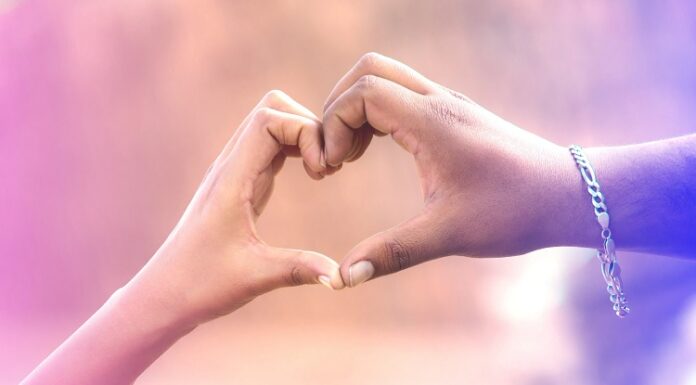 68 ਸਾਲਾ ਬਜ਼ੁਰਗ ਨੂੰ 24 ਸਾਲਾ ਕੁੜੀ ਨਾਲ ਹੋਇਆ ਪਿਆਰ, ਲੜਕੀ ਦੇ ਗਰਭਵਤੀ ਹੋਣ ‘ਤੇ ਪਤਾ ਲੱਗਾ ਕੇ ਇਹ ਤਾਂ ਉਸਦੀ ਪੋਤੀ…