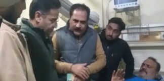 ਅੰਮ੍ਰਿਤਸਰ : ਬਾਈਕ ਸਵਾਰਾਂ ਨੇ ਪਹਿਲਾਂ ਬੁਲਾਈ ਨਮਸਤੇ, ਫਿਰ ਮਾਰੀਆਂ ਗੋਲੀਆਂ, ਗੇਟ ਹਕੀਮਾਂ ਦੀ ਆਟਾ ਚੱਕੀ ‘ਤੇ ਹੋਈ ਵਾਰਦਾਤ