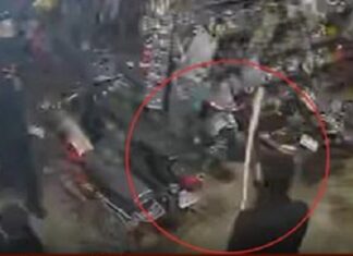 ਗੁਰਾਇਆ ’ਚ ਵੱਡੀ ਵਾਰਦਾਤ : ਦੁਕਾਨ ’ਚ ਦਾਖਲ ਹੋ ਕੇ ਤਲਵਾਰਾਂ ਨਾਲ ਮੁੰਡਾ ਵੱਢ’ਤਾ, ਗੁੱਸੇ ‘ਚ ਦੁਕਾਨਦਾਰ ਭਾਈਚਾਰੇ ਨੇ ਦੁਕਾਨਾਂ ਬੰਦ ਕਰਕੇ ਕੀਤਾ ਪ੍ਰਦਰਸ਼ਨ