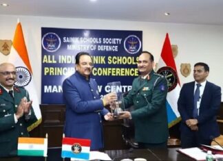 ਮਾਣ ਵਾਲੀ ਗੱਲ ! ਸੈਨਿਕ ਸਕੂਲ ਕਪੂਰਥਲਾ ਦੇਸ਼ ਦੇ ਸਰਵੋਤਮ ਸੈਨਿਕ ਸਕੂਲ ਵਜੋਂ ਸਨਮਾਨਿਤ