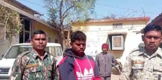 ਪਿਤਾ ਬਣਿਆ ਜੱਲਾਦ : ਪਤਨੀ ‘ਤੇ ਤੇਜ਼ਧਾਰ ਹਥਿਆਰਾਂ ਨਾਲ ਹਮਲਾ, ਬਚਾਉਣ ਆਈ 2 ਸਾਲਾ ਬੱਚੀ ਨੂੰ ਪਟਕ-ਪਟਕ ਕੇ ਮਾਰਿਆ