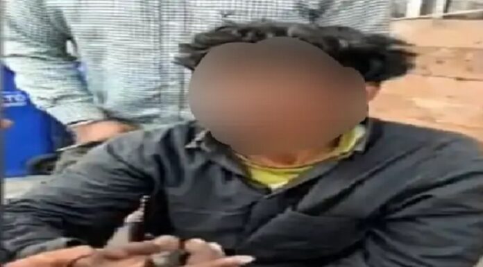 ਲੁਧਿਆਣਾ ਬੱਸ ਸਟੈਂਡ ‘ਤੇ ਬਾਹਰੋਂ ਆਏ ਯਾਤਰੀ ਤੋਂ ਨਸ਼ੇੜੀਆਂ ਨੇ ਖੋਹਿਆ ਮੋਬਾਇਲ, ਲੋਕਾਂ ਨੇ ਇਕ ਨਸ਼ੇੜੀ ਕੀਤਾ ਕਾਬੂ