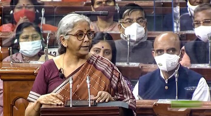 ਬਜਟ 2023 ‘ਚ ਮਹਿਲਾਵਾਂ ਲਈ ਖਾਸ ਤੋਹਫਾ : ਹੁਣ 2 ਲੱਖ ਦੀ ਬਚਤ ‘ਤੇ ਮਿਲੇਗਾ 7.5 ਫੀਸਦੀ ਵਿਆਜ