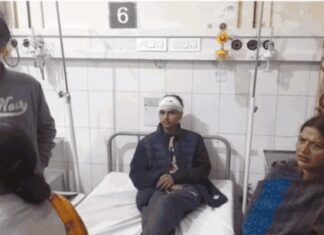 ਫਗਵਾੜਾ ‘ਚ ਟਿਊਸ਼ਨ ਜਾ ਰਹੇ ਵਿਦਿਆਰਥੀ ‘ਤੇ ਹਮਲਾ : ਲੁਟੇਰਿਆਂ ਨੇ ਮੰਗਿਆ ਫੋਨ ਤੇ ਬਾਈਕ, ਨਾ ਦੇਣ ‘ਤੇ ਤੇਜ਼ਧਾਰ ਹਥਿਆਰਾਂ ਨਾਲ ਵੱਢਿਆ