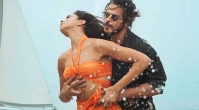 ਪਠਾਨ ਮੂਵੀ ਦੇਖਣ ਗਏ ਨੌਜਵਾਨ ਨੇ ਚਾੜ੍ਹਿਆ ਚੰਨ : ਦੀਪਿਕਾ ਦੀਆਂ ਅਦਾਵਾਂ ਦੇਖ ਕੇ ਸਿਰਫਿਰੇ ਨੇ ਨਾਲ ਬੈਠੀ ਮਹਿਲਾ ਨਾਲ ਕਰ’ਤਾ ਕਾਰਾ