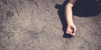 ਸ਼ਰਾਬ ਪੀ ਕੇ ਪ੍ਰੇਮਿਕਾ ਨੂੰ ਲਗਾਇਆ ਫੋਨ, ਹੋਇਆ ਝਗੜਾ, 2 ਬੱਚਿਆਂ ਦੇ ਬਾਪ ਨੇ ਦਿੱਤੀ ਜਾਨ