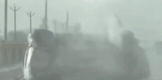 ਤੇਜ਼ ਰਫਤਾਰ ਕਾਰ ਟਾਇਰ ਫਟਣ ਕਾਰਨ ਨੈਸ਼ਨਲ ਹਾਈਵੇ ‘ਤੇ ਹੋਈ ਹਾਦਸਾਗ੍ਰਸਤ, ਚਲਾਕ ਗੰਭੀਰ ਜ਼ਖਮੀ