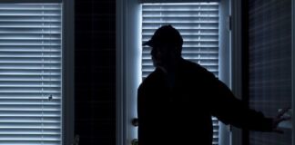 ਮੋਹਾਲੀ : ਵਿਆਹ ਵਾਲੇ ਘਰੋਂ 16 ਲੱਖ ਕੈਸ਼ ਤੇ 15 ਤੋਲੇ ਸੋਨਾ ਚੋਰੀ, ਲਾੜੇ ਦੇ ਨਵੇਂ ਕੱਪੜੇ ਵੀ ਲੈ ਗਏ ਚੋਰ