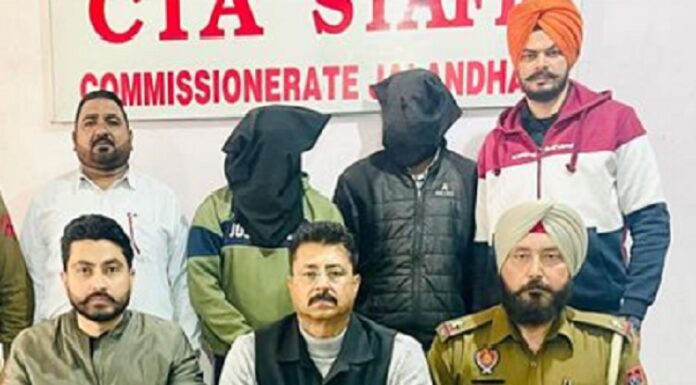 ਜਲੰਧਰ : ਦੁਬਈ ਜਾਣ ਲਈ ਪੈਸੇ ਨਹੀਂ ਸਨ ਤਾਂ ਵੇਚਣ ਲੱਗੇ ਹੈਰੋਇਨ, ਪਾਕਿਸਤਾਨੀ ਸਮੱਗਲਰਾਂ ਨਾਲ ਲਿੰਕ ਰੱਖਣ ਵਾਲਿਆਂ ਤੋਂ ਲੈਂਦੇ ਸਨ ਡਰੱਗਜ਼