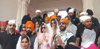 ਫਿਲਮ ‘ਚ ਪੰਜਾਬਣ ਦਾ ਕਿਰਦਾਰ ਨਿਭਾਉਣ ਤੋਂ ਪਹਿਲਾਂ ਅਦਾਕਾਰਾ ਸ਼ਿਲਪਾ ਸ਼ੈਟੀ ਪਤੀ ਨਾਲ ਹਰਿਮੰਦਰ ਸਾਹਿਬ ਹੋਈ ਨਤਮਸਤਕ