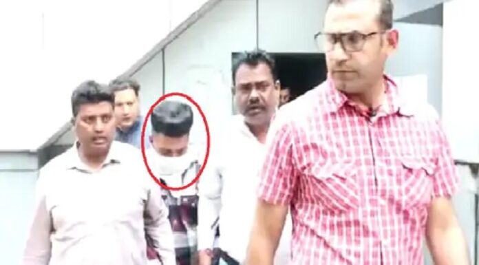 ਲੁਧਿਆਣਾ ਦੇ ਰਜਿਸਟਰੀ ਦਫ਼ਤਰ ‘ਚ ਵਿਜੀਲੈਂਸ ਦਾ ਛਾਪਾ, ਰਿਸ਼ਵਤ ਮੰਗਣ ਦੇ ਦੋਸ਼ ‘ਚ ਤਹਿਸੀਲਦਾਰ ਦਾ ਰੀਡਰ ਕੀਤਾ ਗ੍ਰਿਫਤਾਰ