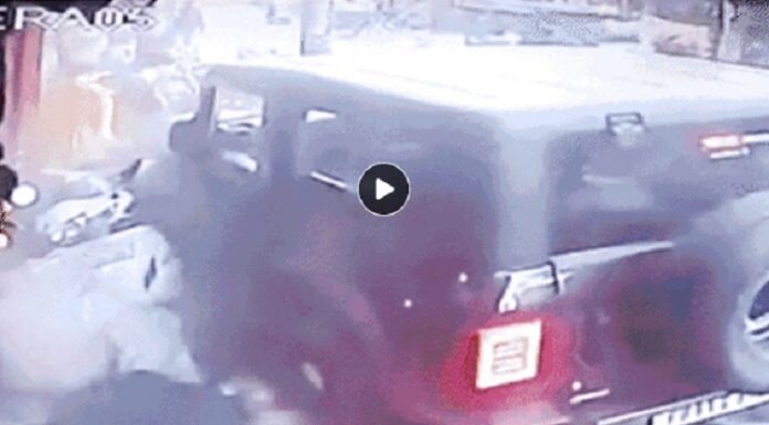 ਲੁਧਿਆਣਾ ਦੇ ਚੌੜਾ ਬਾਜ਼ਾਰ ‘ਚ ਵੱਡਾ ਹਾਦਸਾ : ਤੇਜ਼ ਰਫਤਾਰ ਥਾਰ ਨੇ ਦੁਕਾਨ ਦੇ ਬਾਹਰ ਖੜ੍ਹੇ ਵਿਅਕਤੀ ਤੇ ਗਾਹਕਾਂ ਨੂੰ ਰੌਂਦਿਆਂ