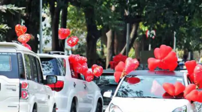 ਚੰਡੀਗੜ੍ਹ ‘ਚ ਵੈਲੇਨਟਾਈਨ ਡੇਅ ਦੌਰਨਾ ਛੇੜਛਾੜ ਦੀਆਂ ਘਟਨਾਵਾਂ ਨੂੰ ਰੋਕਣ ਲਈ ਪੁਲਿਸ ਨੇ ਕੱਸੀ ਕਮਰ, ਬਾਜ਼ਾਰ ‘ਚ ਕਰੇਗੀ ਗਸ਼ਤ