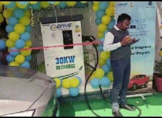 ਪੰਜਾਬ ਦੇ ਪੈਟਰੋਲ ਪੰਪਾਂ ‘ਤੇ ਇਲੈਕਟ੍ਰੀਕਲ ਕਾਰ ਚਾਰਜਿੰਗ ਸਿਸਟਮ ਸ਼ੁਰੂ, ਨਕਦ ਨਹੀਂ, BPCL ਐਪ ਰਾਹੀਂ ਹੋਵੇਗਾ ਡਿਜੀਟਲ ਭੁਗਤਾਨ