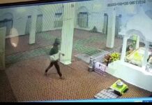 ਲੰਬੀ ਦੇ ਗੁਰਦੁਆਰੇ ‘ਚ ਪਾਠ ਦਾ ਭੋਗ ਪਾ ਰਹੇ ਗ੍ਰੰਥੀ ਨੂੰ ਡੰਡੇ ਦੇ ਜ਼ੋਰ ‘ਤੇ ਕਿਹਾ- ਬੰਦ ਕਰੋ ਆਵਾਜ਼, ਮੇਰੀ ਨੀਂਦ ਖ਼ਰਾਬ ਕਰਕੇ ਰੱਖ’ਤੀ