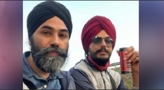 ਅੰਮ੍ਰਿਤਪਾਲ ਸਿੰਘ ਦੀ ਤਾਜ਼ਾ ਸੈਲਫੀ ਆਈ ਸਾਹਮਣੇ, ਪੱਪਲਪ੍ਰੀਤ ਨਾਲ ਆਇਆ ਨਜ਼ਰ