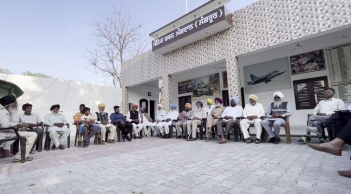 ਸੰਗਰੂਰ ਦੀ ਪੰਚਾਇਤ ਨੇ ਨਸ਼ਾ ਵੇਚਣ ਤੇ ਚੋਰੀਆਂ ਕਰਨ ਵਾਲਿਆਂ ਦਾ ਮੂੰਹ ਕਾਲਾ ਕਰਨ ਦਾ ਕੀਤਾ ਮਤਾ ਪਾਸ