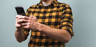 ਧੱਕੇਸ਼ਾਹੀ ਤੋਂ ਪ੍ਰੇਸ਼ਾਨ ਹੋ ਕੇ ਵਿਅਕਤੀ ਨੇ ਦਿੱਤੀ ਜਾਨ, ਮਰਨ ਤੋਂ ਪਹਿਲਾਂ ਬਣਾਈ ਵੀਡੀਓ, ਫੋਨ ‘ਚ ਛੱਡ ਗਿਆ ਮੌਤ ਦਾ ਕਾਰਨ, ਪੜ੍ਹੋ ਪੂਰੀ ਖਬਰ