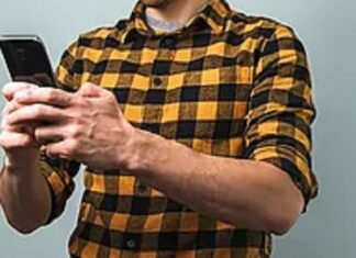 ਧੱਕੇਸ਼ਾਹੀ ਤੋਂ ਪ੍ਰੇਸ਼ਾਨ ਹੋ ਕੇ ਵਿਅਕਤੀ ਨੇ ਦਿੱਤੀ ਜਾਨ, ਮਰਨ ਤੋਂ ਪਹਿਲਾਂ ਬਣਾਈ ਵੀਡੀਓ, ਫੋਨ ‘ਚ ਛੱਡ ਗਿਆ ਮੌਤ ਦਾ ਕਾਰਨ, ਪੜ੍ਹੋ ਪੂਰੀ ਖਬਰ