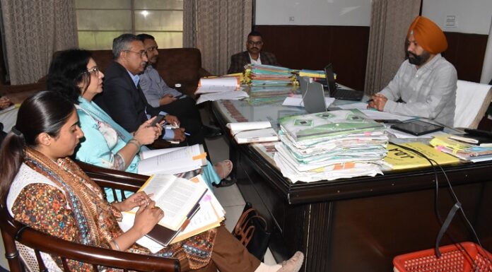 ਤੀਜੇ ਪੜਾਅ ਦੌਰਾਨ ਜਲੰਧਰ ਦੇ ਸ਼ਹਿਰੀ ਖੇਤਰ ’ਚ 16 ਹੋਰ ਆਮ ਆਦਮੀ ਕਲੀਨਿਕ ਸਥਾਪਤ ਕੀਤੇ ਜਾਣਗੇ : ਡੀਸੀ