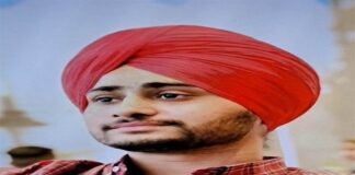 ਤਰਨਤਾਰਨ : ਤੇਜ਼ ਰਫਤਾਰ ਕਾਰ ਨੇ ਬਾਈਕ ਸਵਾਰ ਨੂੰ ਮਾਰੀ ਟੱਕਰ, ਹਾਦਸੇ ‘ਚ 21 ਸਾਲਾ ਨੌਜਵਾਨ ਦੀ ਥਾਈਂ ਮੌਤ