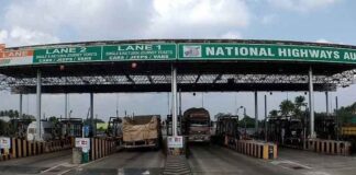 ਹਾਈਵੇ ਤੇ ਐਕਸਪ੍ਰੈੱਸ ‘ਤੇ ਸਫਰ ਹੋਵੇਗਾ ਮਹਿੰਗਾ! 1 ਅਪ੍ਰੈਲ ਤੋਂ ਟੋਲ ਟੈਕਸ ਵਧਾਉਣ ਦੀ ਤਿਆਰੀ ‘ਚ NHAI