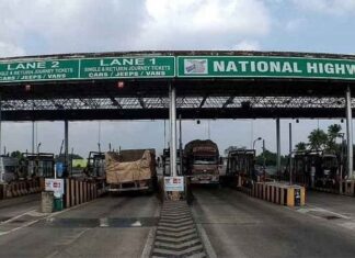 ਹਾਈਵੇ ਤੇ ਐਕਸਪ੍ਰੈੱਸ ‘ਤੇ ਸਫਰ ਹੋਵੇਗਾ ਮਹਿੰਗਾ! 1 ਅਪ੍ਰੈਲ ਤੋਂ ਟੋਲ ਟੈਕਸ ਵਧਾਉਣ ਦੀ ਤਿਆਰੀ ‘ਚ NHAI