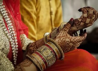 ਸੁਹਾਗ ਰਾਤ ਮੌਕੇ ਲਾੜੀ ਨੇ ਕਿਹਾ- ਮੇਰੇ ਪੀਰੀਅਡ ਚੱਲ ਰਹੇ ਨੇ, ਸੰਬੰਧ ਨਹੀਂ ਬਣਾ ਸਕਦੀ, ਅਗਲੇ ਹੀ ਦਿਨ ਕਿਸੇ ਹੋਰ ਨਾਲ ਰੰਗਰਲੀਆਂ ਮਨਾਉਂਦੀ ਫੜੀ